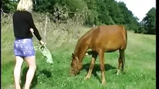 Схильний домашнє порно фільми до сексу в душі.
