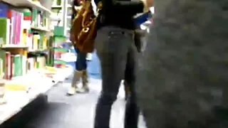 Lesba лиже кицьку другого lesbe. порно секс фільми